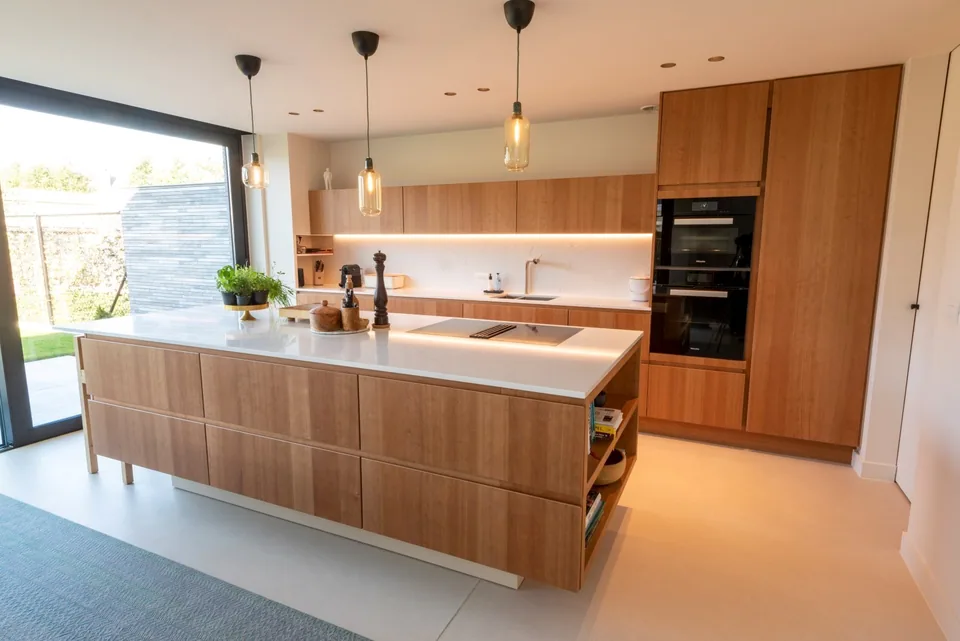 Interieur nieuwbouwwoning Brugge met veel licht