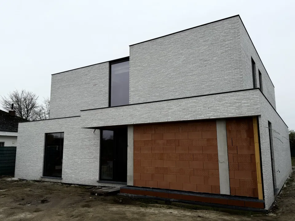 Nieuwbouwwoning in Sijsele ontworpen voor licht, ruimte en comfort
