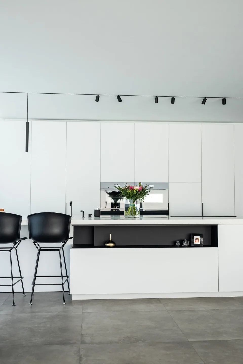 Interieur nieuwbouw woning De Haan met veel licht