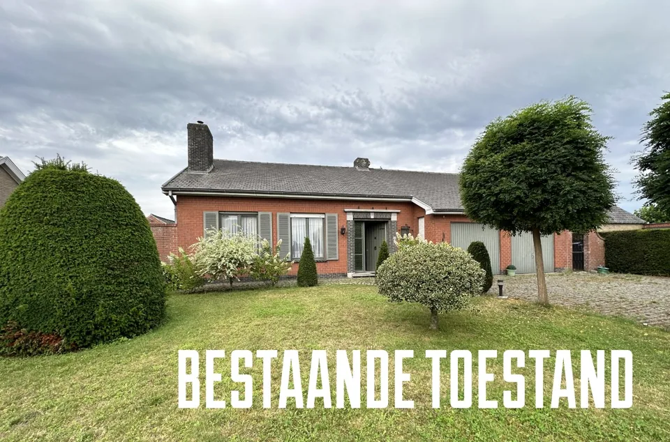 Moderne verbouwing woning in Oostkamp met zwembad door J.A.N Plus Architecten